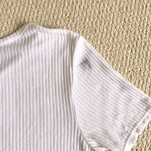 Brandy Melville Basic White Ribbed Tee - Picture 3 of 3